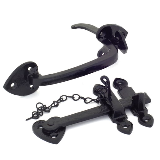 From The Anvil Black Cast Thumblatch Set with Chain