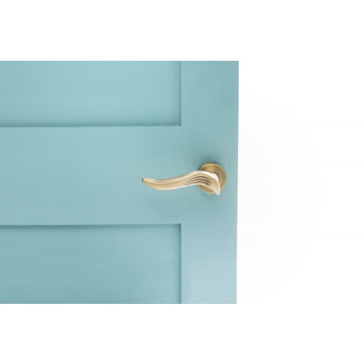 Old English Oxford Lever on Round Rose Matt Antique Brass